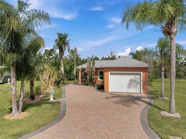 3210 GREAT HERON LOOP, Polk City, FL 33868