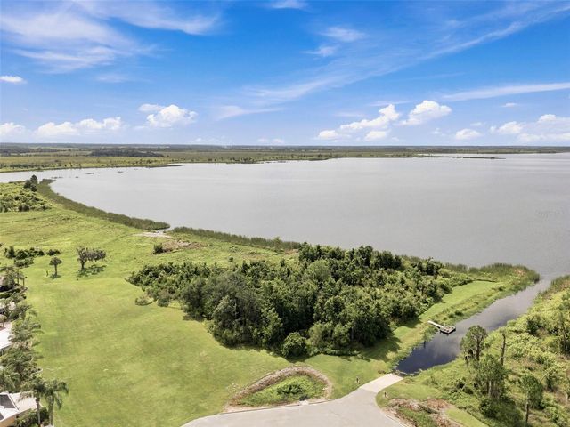 3210 GREAT HERON LOOP, Polk City, FL 33868