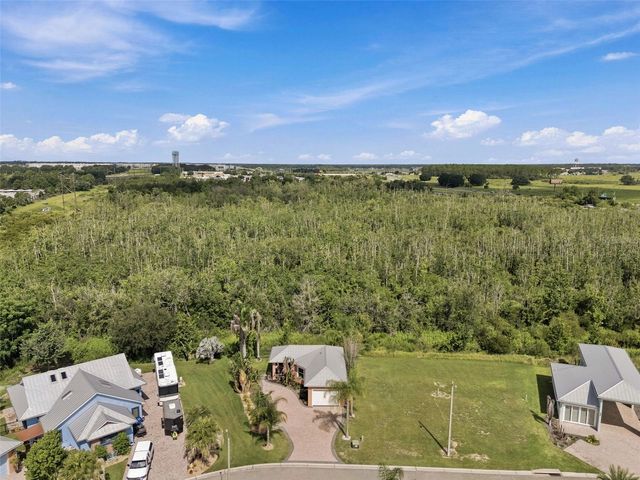 3210 GREAT HERON LOOP, Polk City, FL 33868