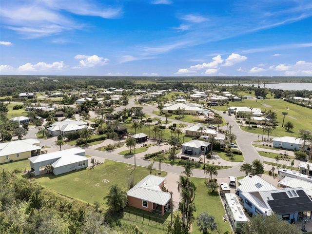 3210 GREAT HERON LOOP, Polk City, FL 33868