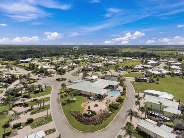 3210 GREAT HERON LOOP, Polk City, FL 33868