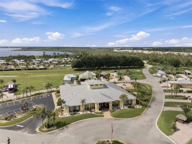 3210 GREAT HERON LOOP, Polk City, FL 33868