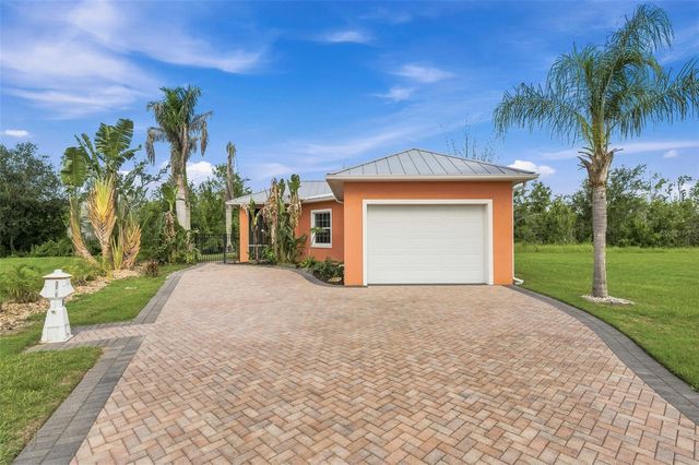 3210 GREAT HERON LOOP, Polk City, FL 33868