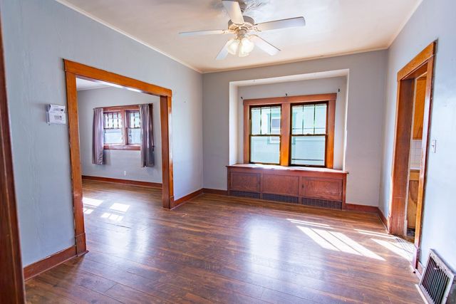 932 S 5th St, Salina, KS 67401