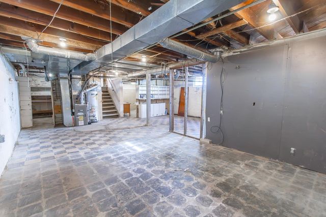 932 S 5th St, Salina, KS 67401