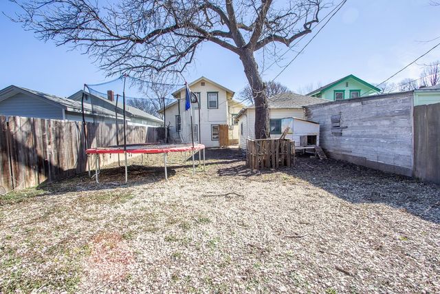 932 S 5th St, Salina, KS 67401