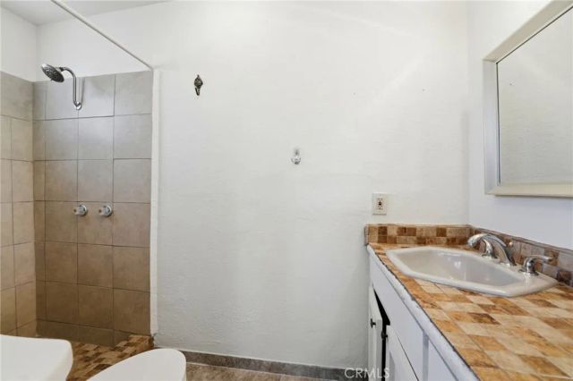 6423 Indio Avenue, Yucca Valley, CA 92284