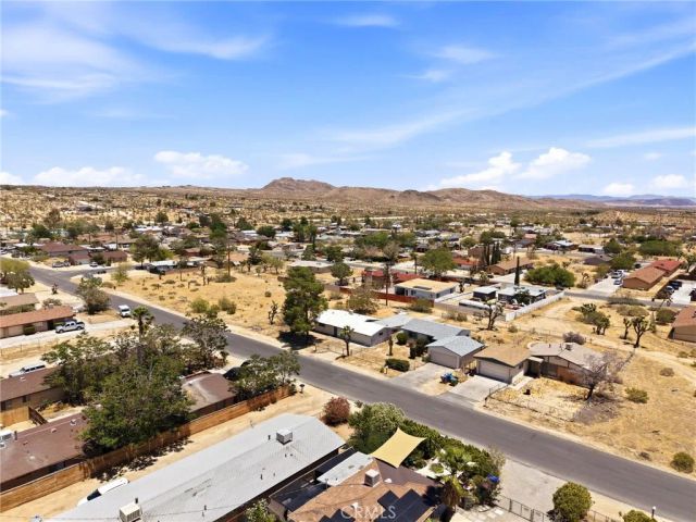 6423 Indio Avenue, Yucca Valley, CA 92284