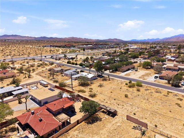 6423 Indio Avenue, Yucca Valley, CA 92284