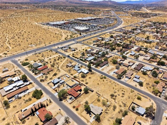 6423 Indio Avenue, Yucca Valley, CA 92284
