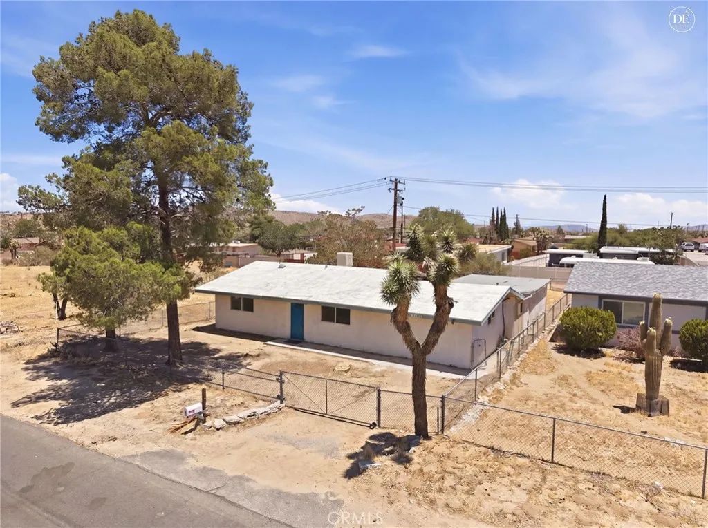 6423 Indio Avenue, Yucca Valley, CA 92284