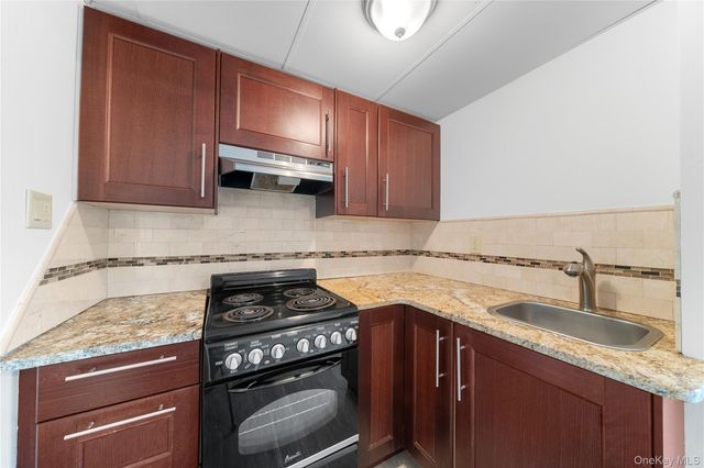 60 Mercury Avenue, East Patchogue, NY 11772