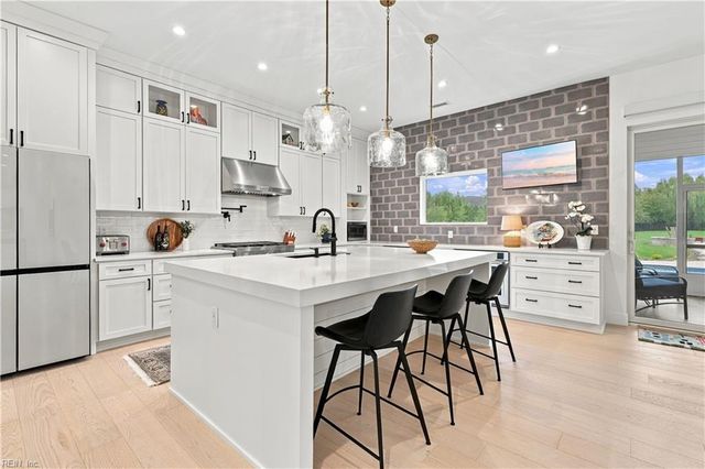 2921 Estates DR, Virginia Beach, VA 23454