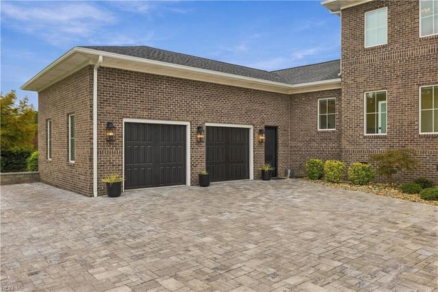 2921 Estates DR, Virginia Beach, VA 23454
