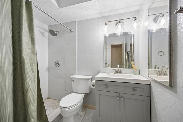 1829 Augusta Drive 19, Houston, TX 77057