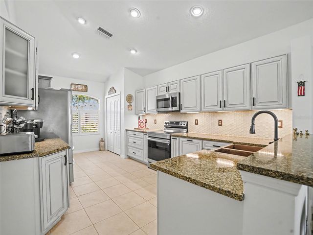 8222 HAVEN HARBOUR WAY, Bradenton, FL 34212