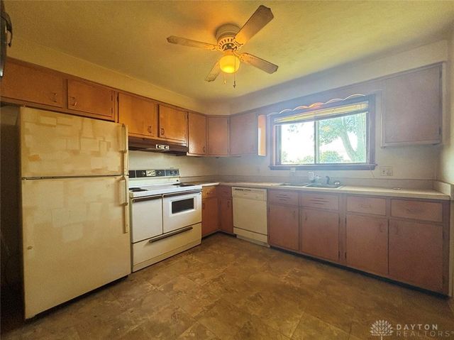 1243 Kevin Drive, Fairborn, OH 45324