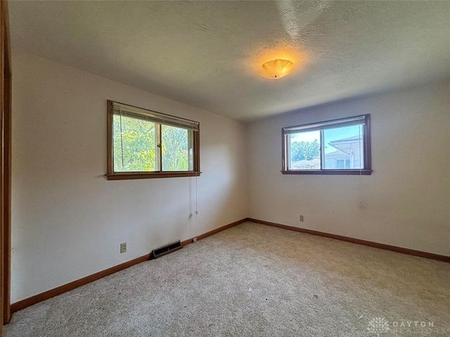 1243 Kevin Drive, Fairborn, OH 45324