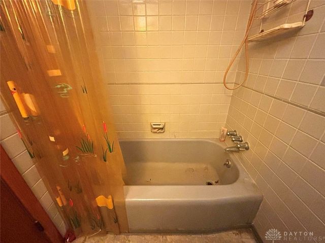 1243 Kevin Drive, Fairborn, OH 45324