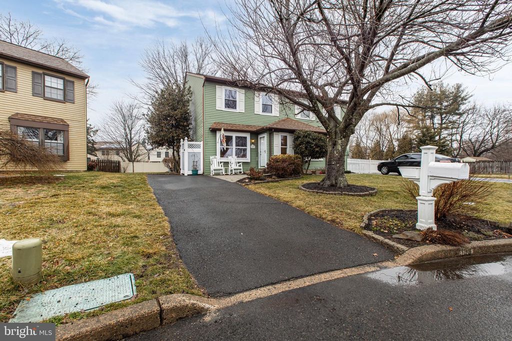 103 COBBLESTONE CIR, Horsham, PA 19044