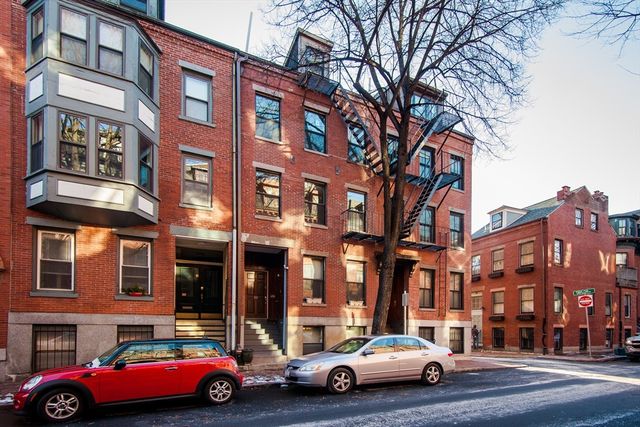 10 Dwight St 2, Boston, MA 02118