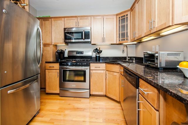 10 Dwight St 2, Boston, MA 02118