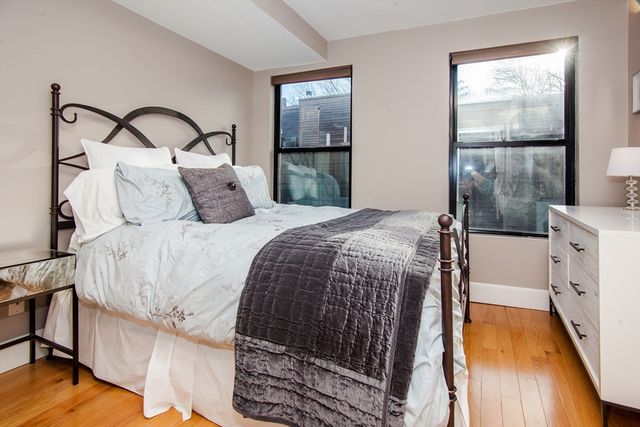 10 Dwight St 2, Boston, MA 02118