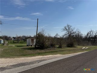 0 E Oleander Street, Lott, TX 76656