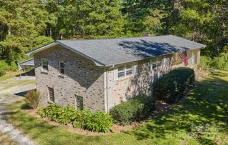 3214 Debbie Drive, Hendersonville, NC 28791