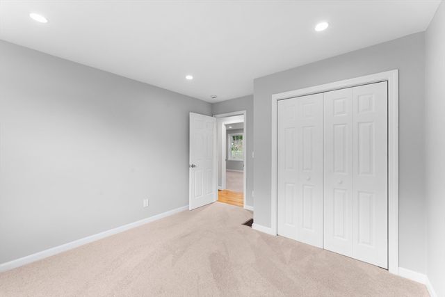 178 Highland St, Cranston, RI 02920