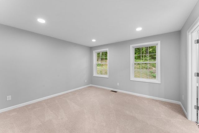 178 Highland St, Cranston, RI 02920