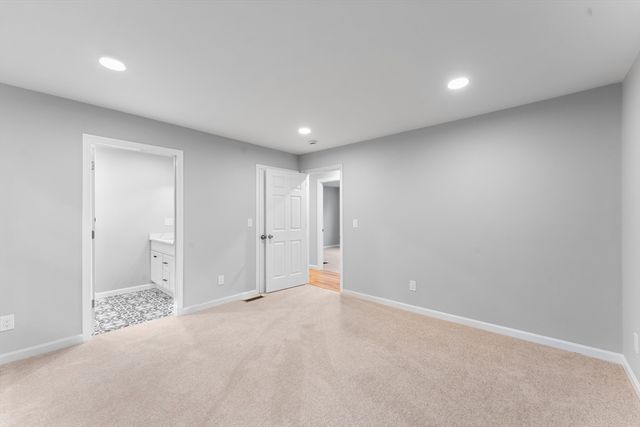 178 Highland St, Cranston, RI 02920