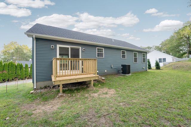 178 Highland St, Cranston, RI 02920