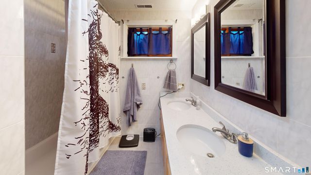 265 Lancaster Way, Cheshire, CT 06410