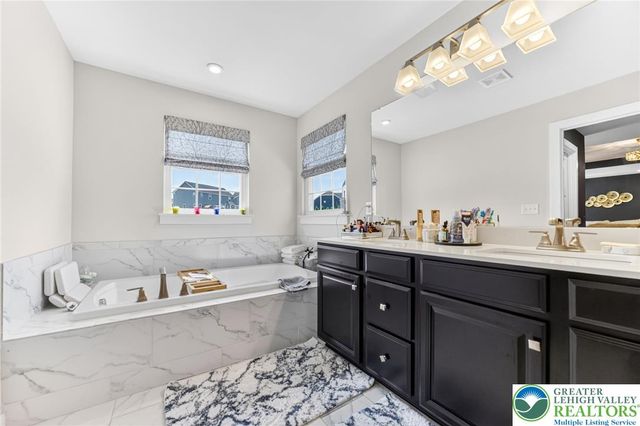 3952 Orth Street, Bethlehem Twp, PA 18020