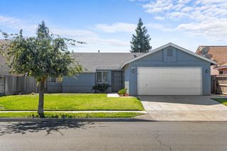 5739 W Santa Ana Avenue, Fresno, CA 93722