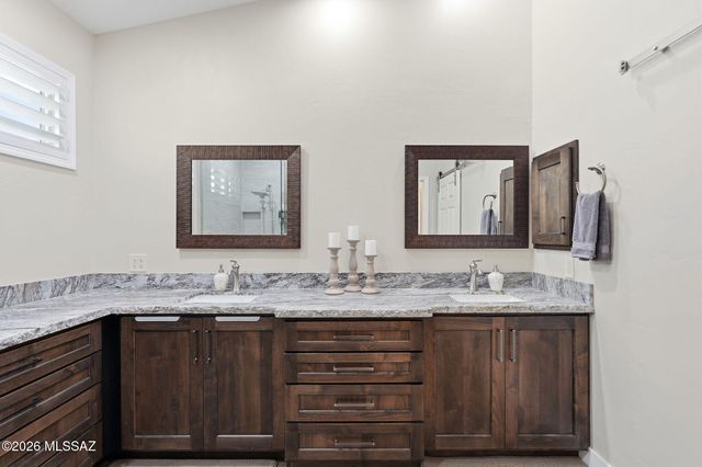 9736 E Rock Ridge Court, Tucson, AZ 85749