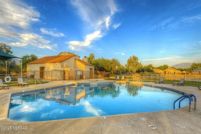 9736 E Rock Ridge Court, Tucson, AZ 85749