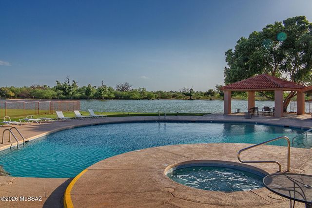 9736 E Rock Ridge Court, Tucson, AZ 85749