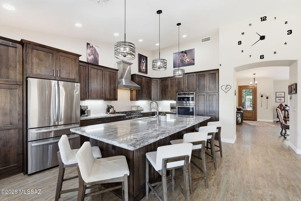 9736 E Rock Ridge Court, Tucson, AZ 85749