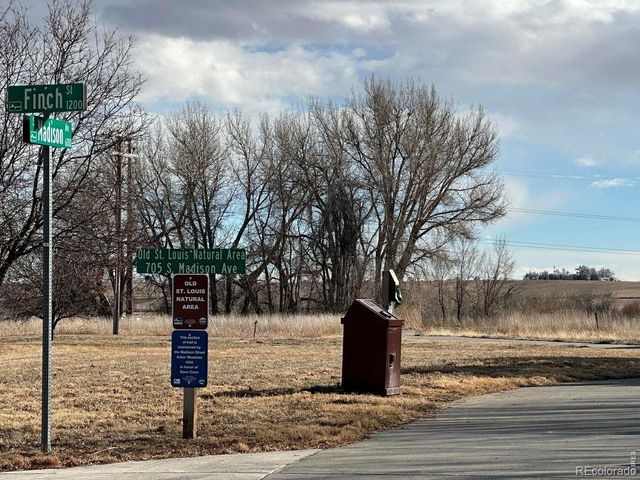 1238 Finch St, Loveland, CO 80537
