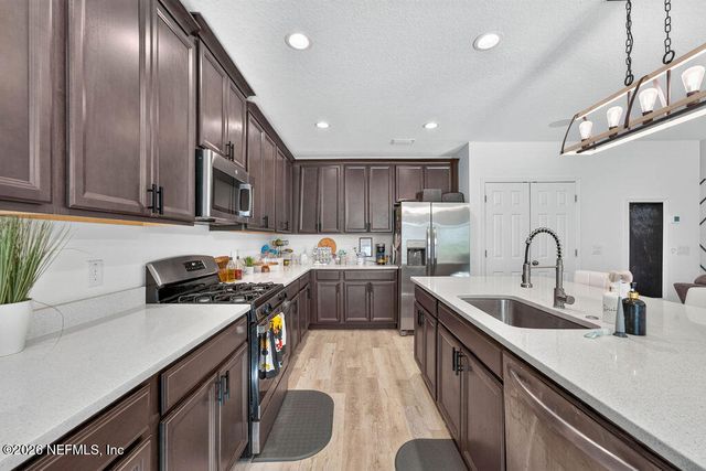 594 BELLINGHAM Way, Minneola, FL 34715