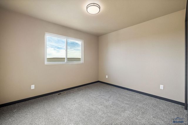 14484 BRAYLEE JO RD, Piedmont, SD 57769