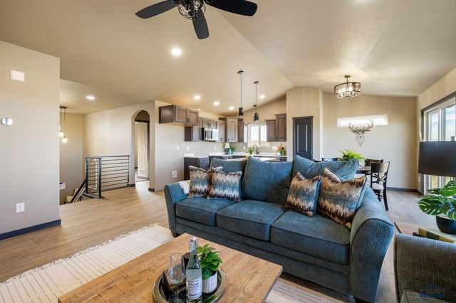 14484 BRAYLEE JO RD, Piedmont, SD 57769