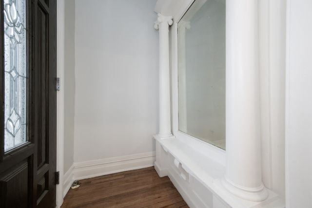 7653 S Saint Lawrence Avenue, Chicago, IL 60619