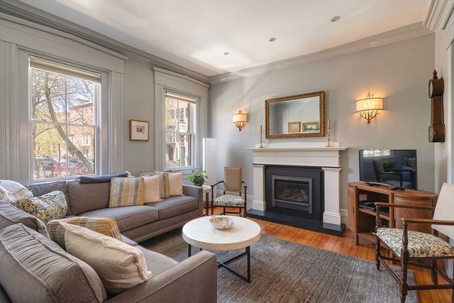 8 Ringgold St, Boston, MA 02118
