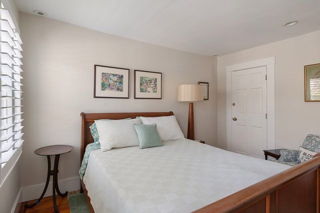 8 Ringgold St, Boston, MA 02118