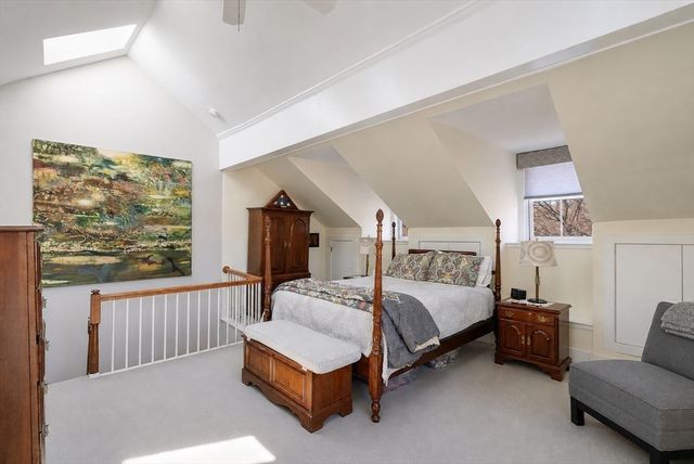 8 Ringgold St, Boston, MA 02118