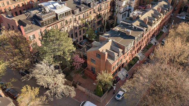 8 Ringgold St, Boston, MA 02118