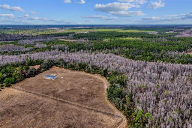 6940 Calvin Morgan Grade, Perry, FL 32348